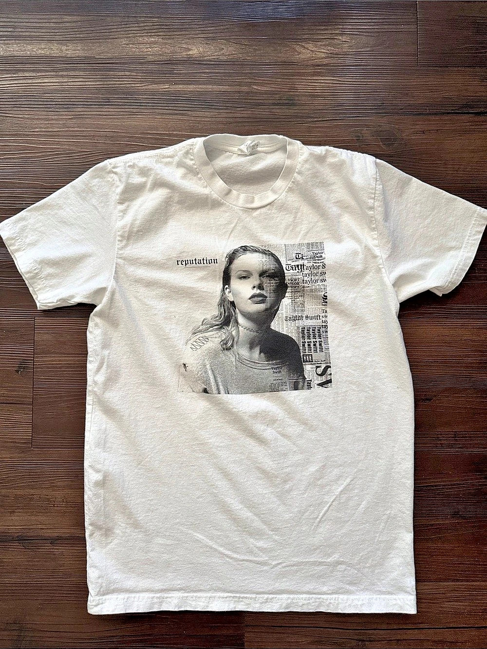 NEXT LEVEL Graphic Short Sleeve Tee Size Small